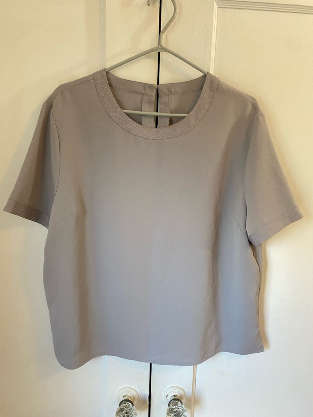 Berkertex Short Sleeve Crewneck Blouse in Light Gray